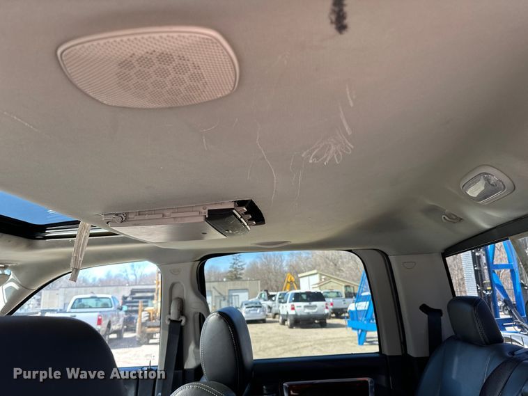 image for item LO9527 2010 Dodge Ram 1500 Crew Cab pickup truck