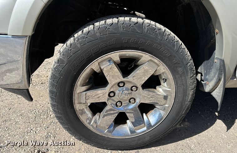 image for item LO9527 2010 Dodge Ram 1500 Crew Cab pickup truck