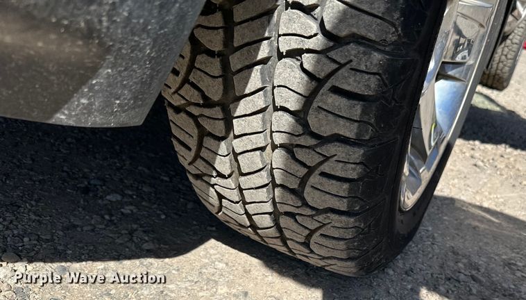 image for item LO9527 2010 Dodge Ram 1500 Crew Cab pickup truck