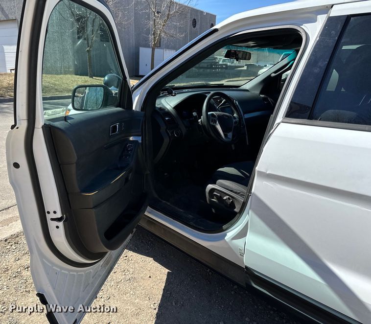 image for item LO9528 2013 Ford Explorer Police Interceptor  SUV