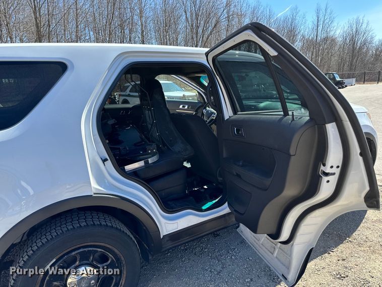 image for item LO9528 2013 Ford Explorer Police Interceptor  SUV