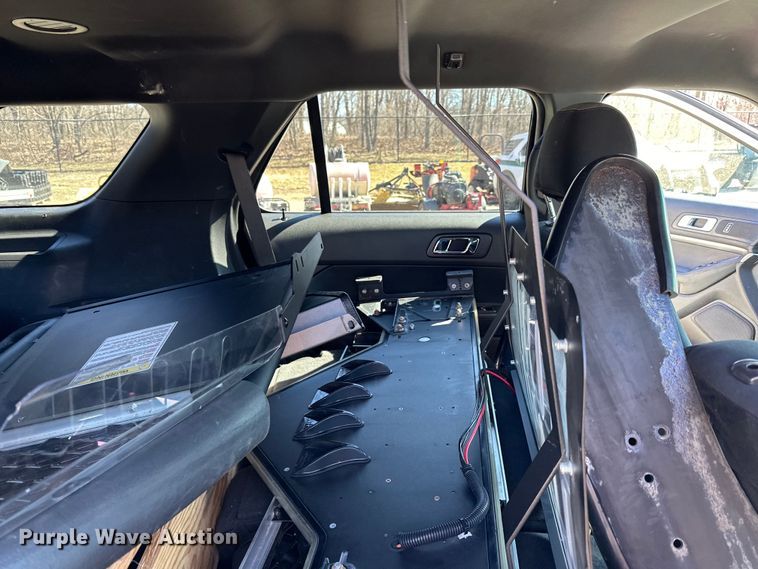 image for item LO9528 2013 Ford Explorer Police Interceptor  SUV