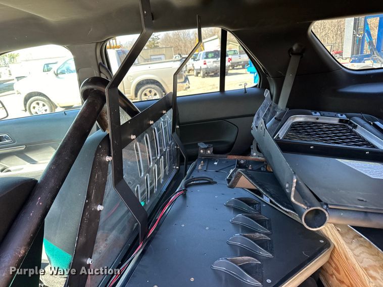 image for item LO9528 2013 Ford Explorer Police Interceptor  SUV