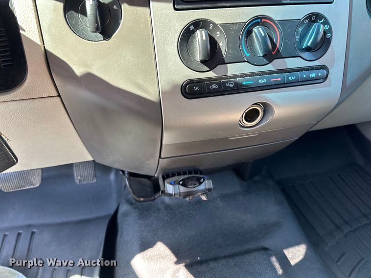 image for item LO9531 2011 Ford Expedition  SUV