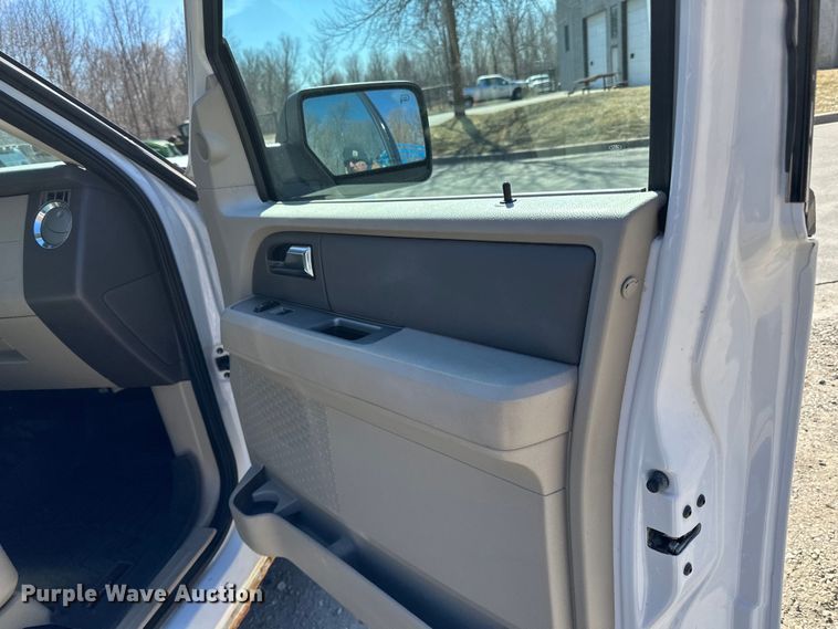 image for item LO9531 2011 Ford Expedition  SUV