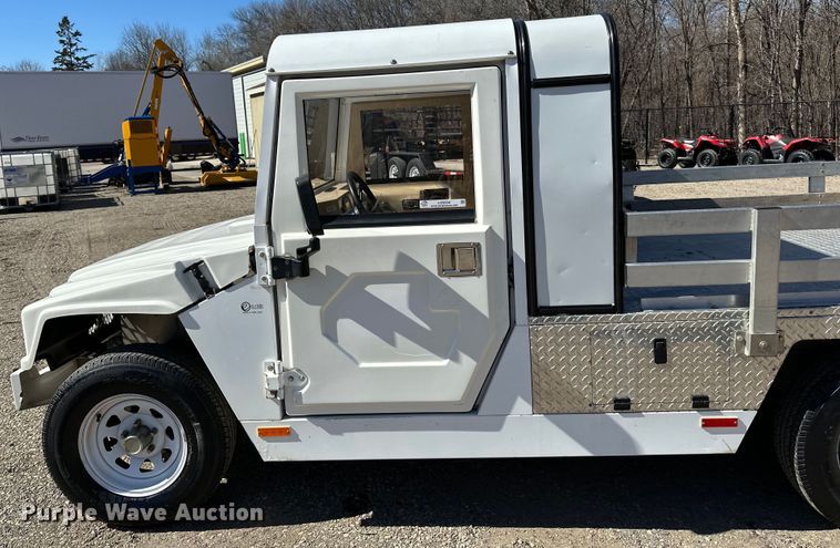 image for item LO9534 2009 E-Ride Industries  utility vehicle