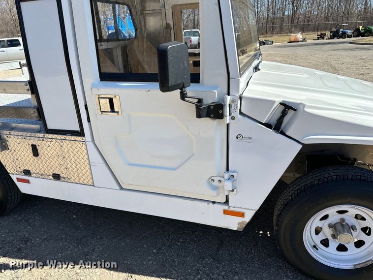 image for item LO9534 2009 E-Ride Industries  utility vehicle