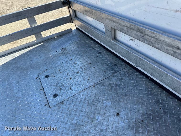 image for item LO9534 2009 E-Ride Industries  utility vehicle