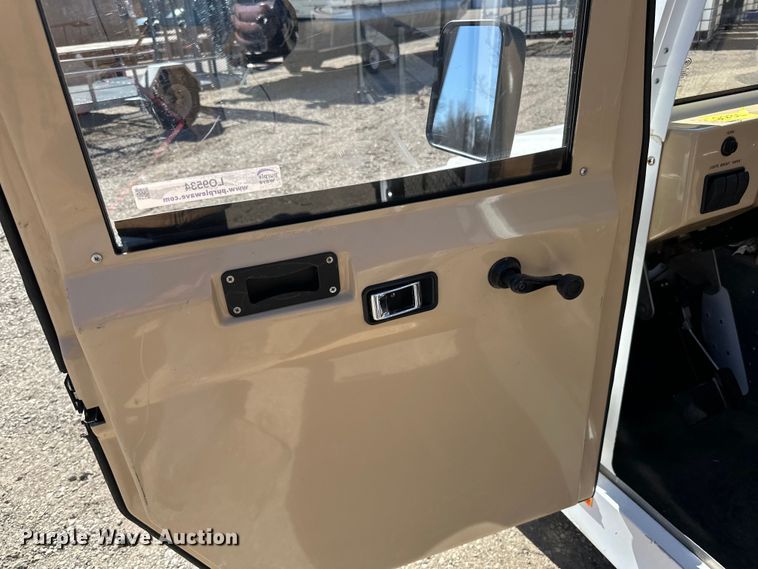 image for item LO9534 2009 E-Ride Industries  utility vehicle