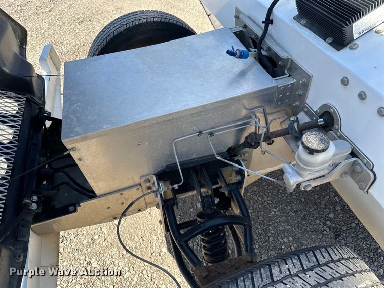 image for item LO9534 2009 E-Ride Industries  utility vehicle