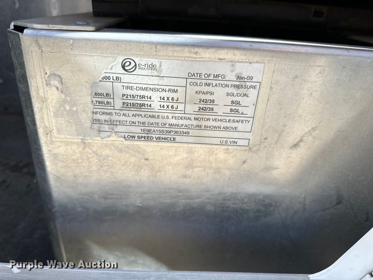 image for item LO9534 2009 E-Ride Industries  utility vehicle