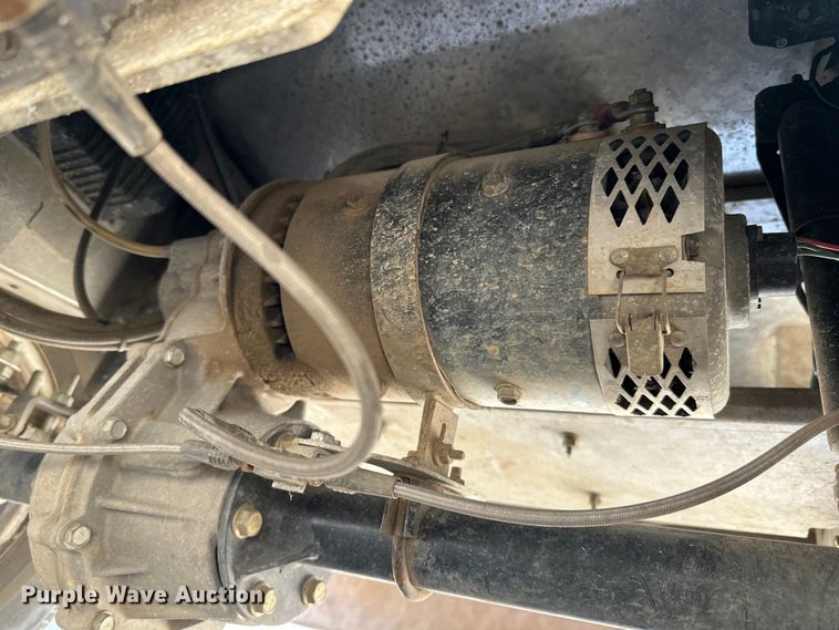 image for item LO9534 2009 E-Ride Industries  utility vehicle