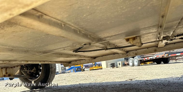 image for item LO9534 2009 E-Ride Industries  utility vehicle