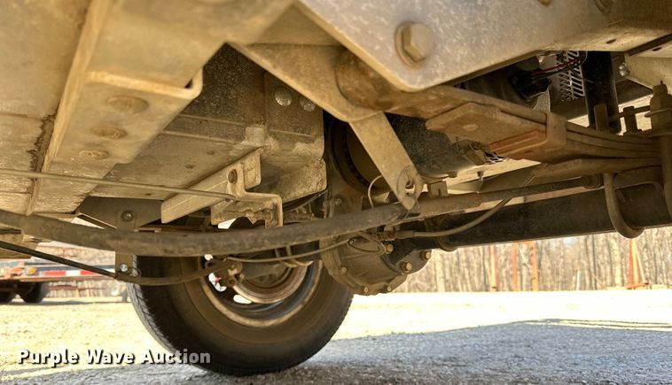 image for item LO9534 2009 E-Ride Industries  utility vehicle