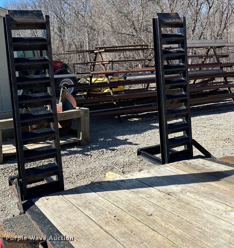 image for item LO9535 2011 Felling equipment trailer