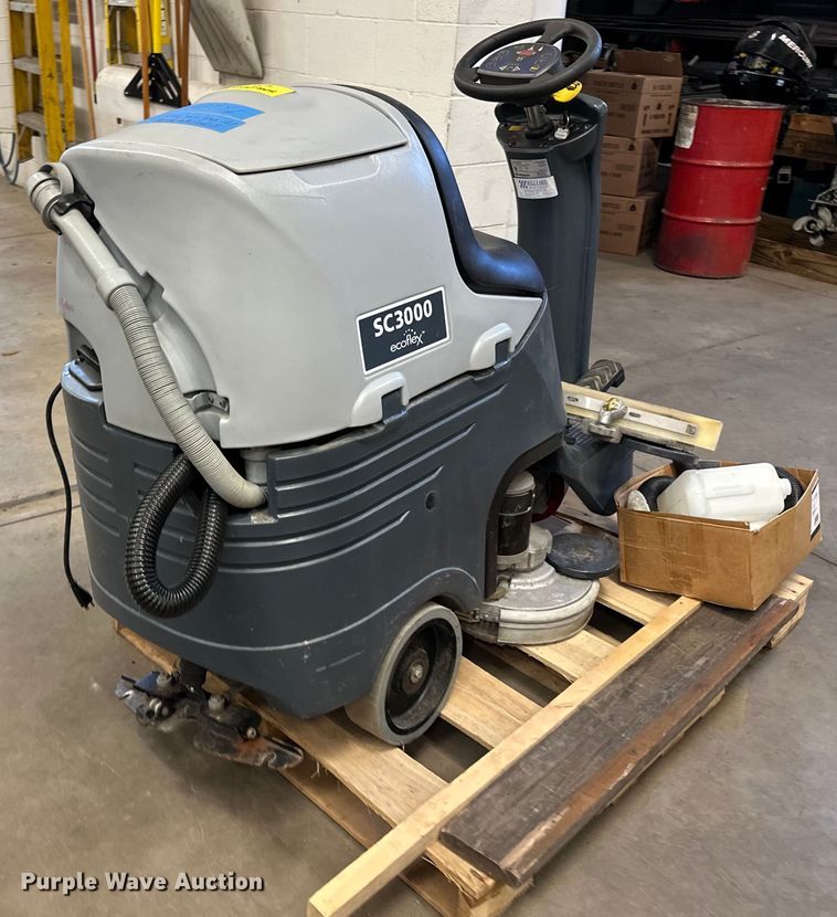 image for item LO9540 Advance SC3000 Eco Flex  floor scrubber 