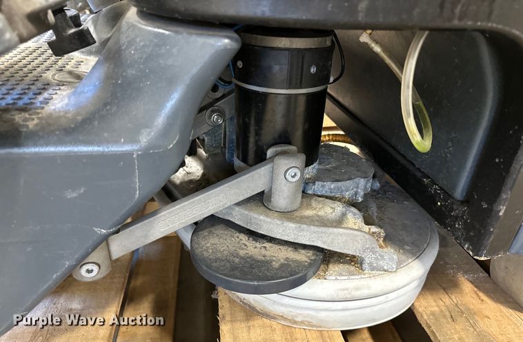 image for item LO9540 Advance SC3000 Eco Flex  floor scrubber 