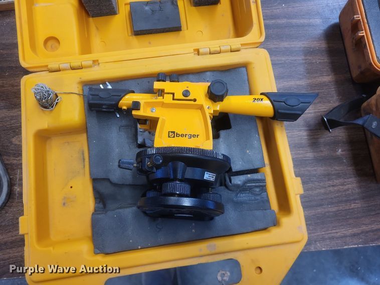 image for item MJ9022 Surveying equipment 