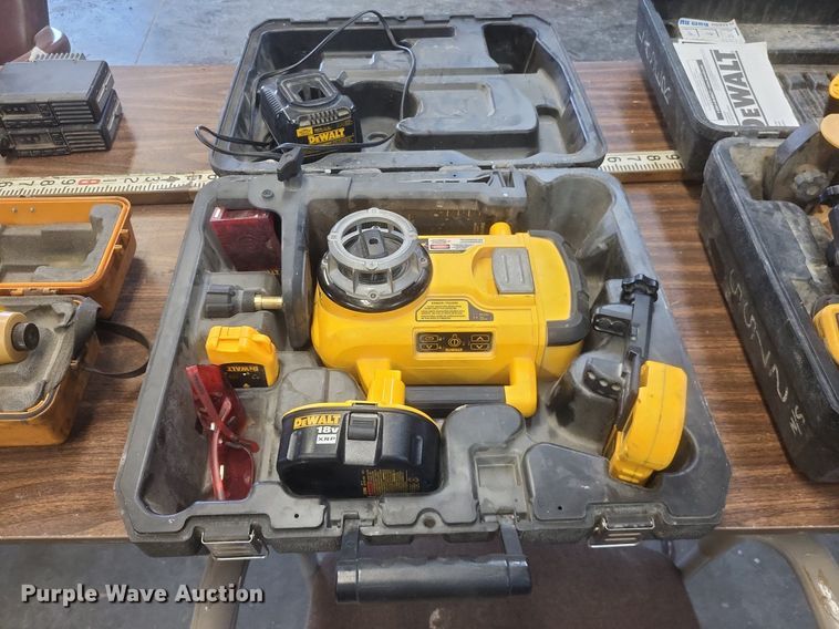 image for item MJ9022 Surveying equipment 