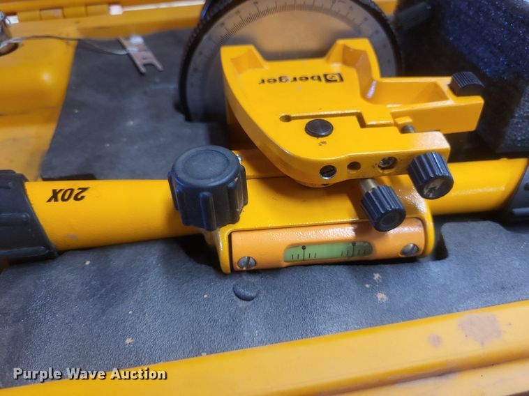 image for item MJ9022 Surveying equipment 