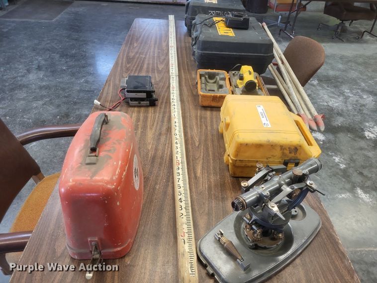 image for item MJ9022 Surveying equipment 