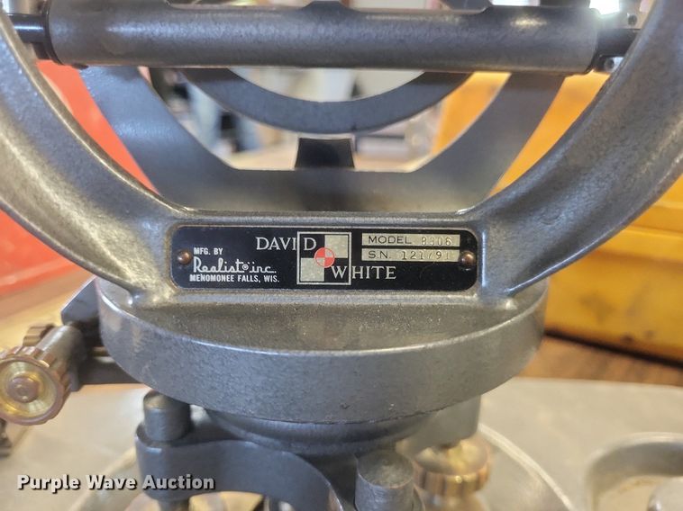 image for item MJ9022 Surveying equipment 