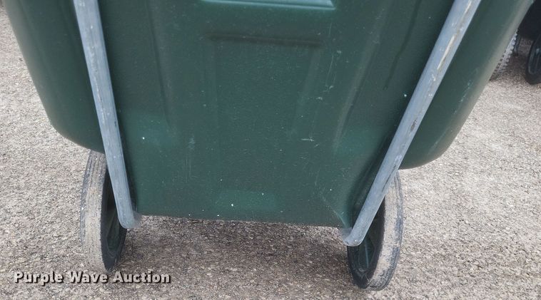 image for item MJ9026 Approximately 100 Ameri Kart trash carts