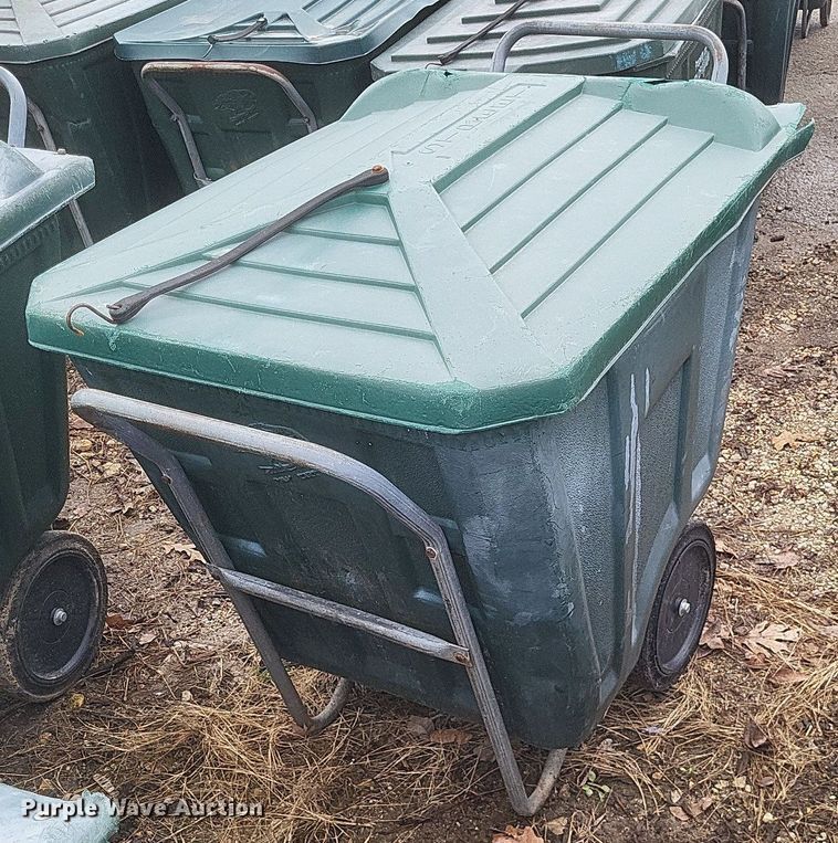 image for item MJ9027 Approximately 50 Ameri Kart trash carts