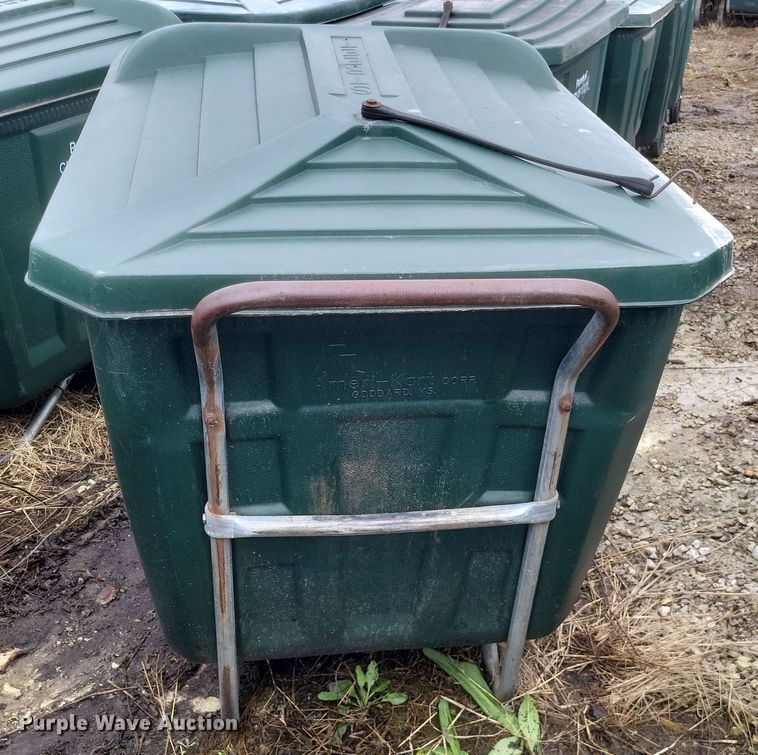image for item MJ9028 Approximately 50 Ameri Kart trash carts
