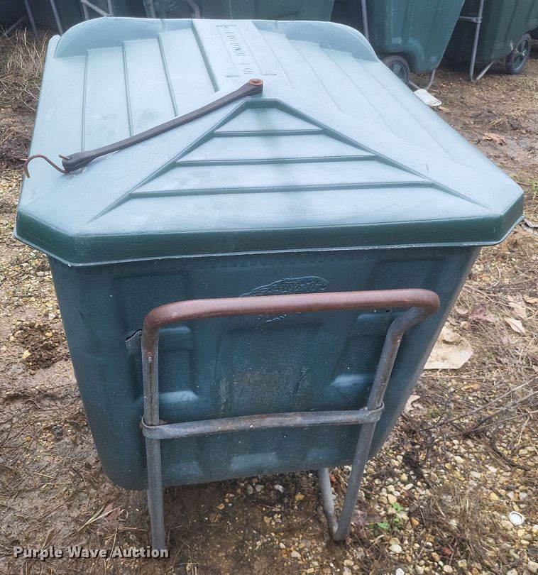 image for item MJ9029 Approximately 50 Ameri Kart trash carts