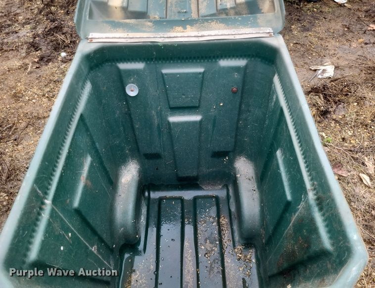 image for item MJ9029 Approximately 50 Ameri Kart trash carts