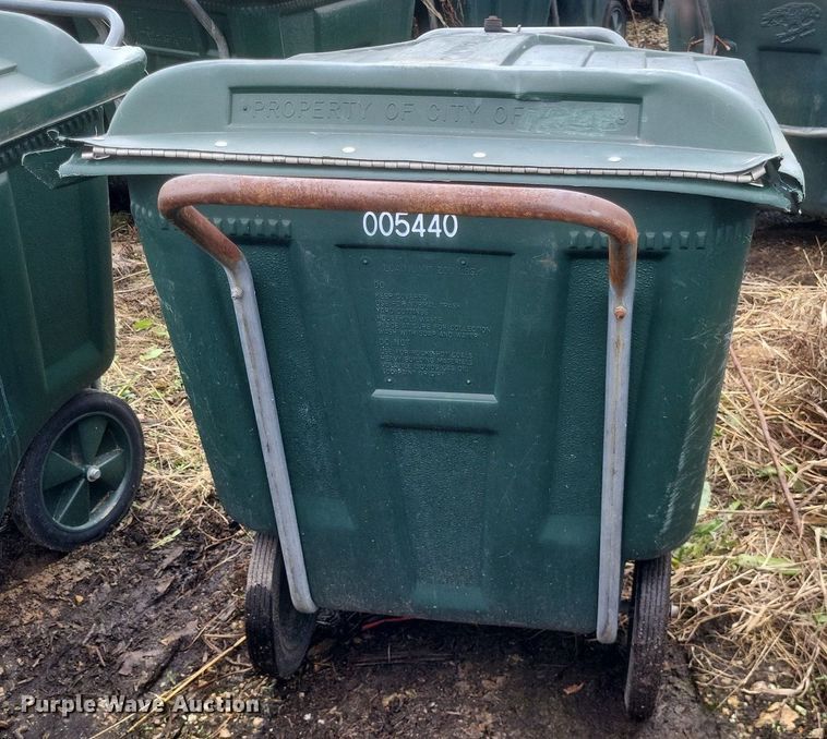 image for item MJ9030 Approximately 100 Ameri Kart trash carts