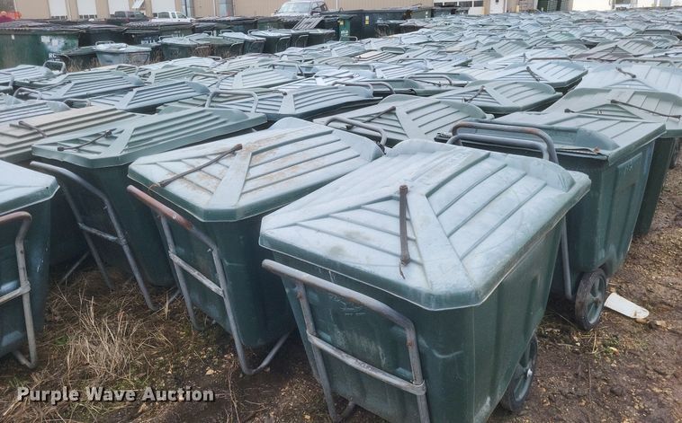 image for item MJ9030 Approximately 100 Ameri Kart trash carts