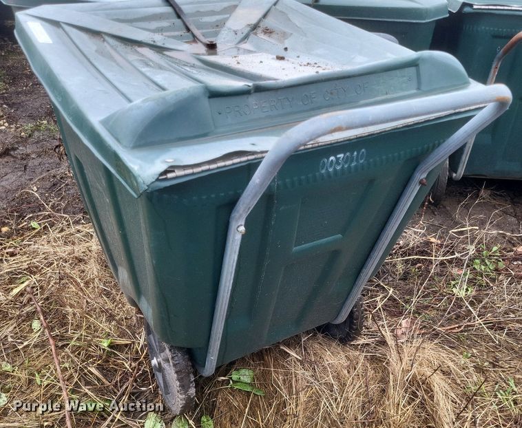 image for item MJ9031 Approximately 100 Ameri Kart trash carts