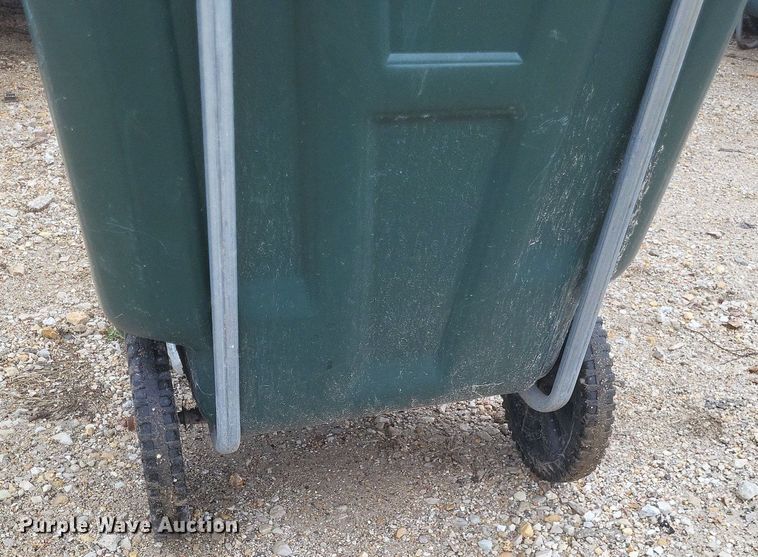 image for item MJ9032 Approximately 100 Ameri Kart trash cans