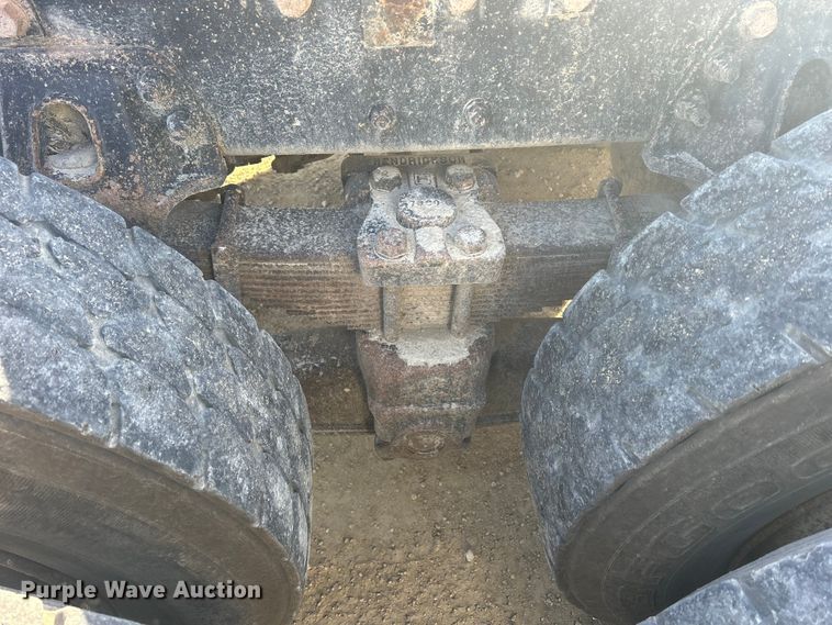 image for item MO9200 2003 Sterling LT9500 dump truck