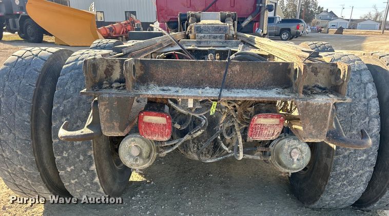 image for item MO9200 2003 Sterling LT9500 dump truck