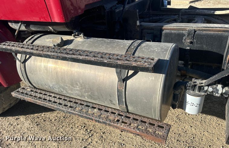 image for item MO9200 2003 Sterling LT9500 dump truck