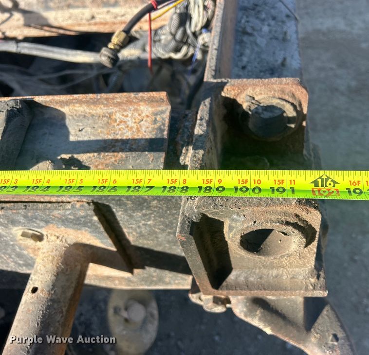 image for item MO9200 2003 Sterling LT9500 dump truck