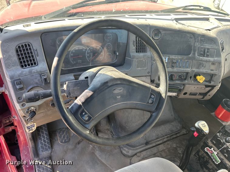 image for item MO9200 2003 Sterling LT9500 dump truck