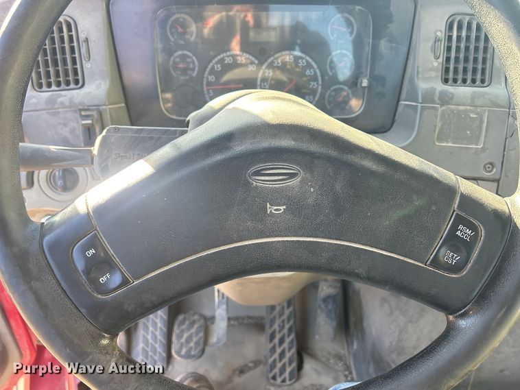 image for item MO9200 2003 Sterling LT9500 dump truck