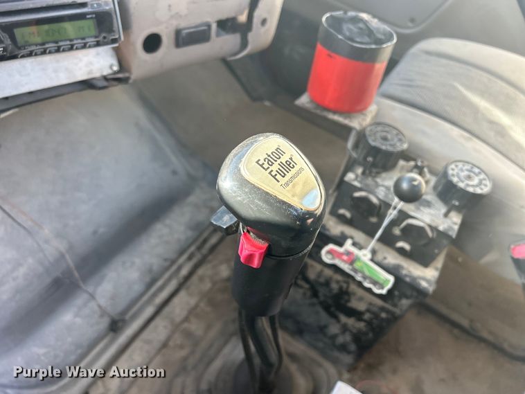 image for item MO9200 2003 Sterling LT9500 dump truck