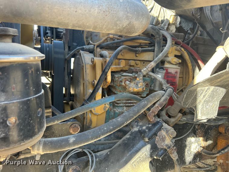 image for item MO9200 2003 Sterling LT9500 dump truck