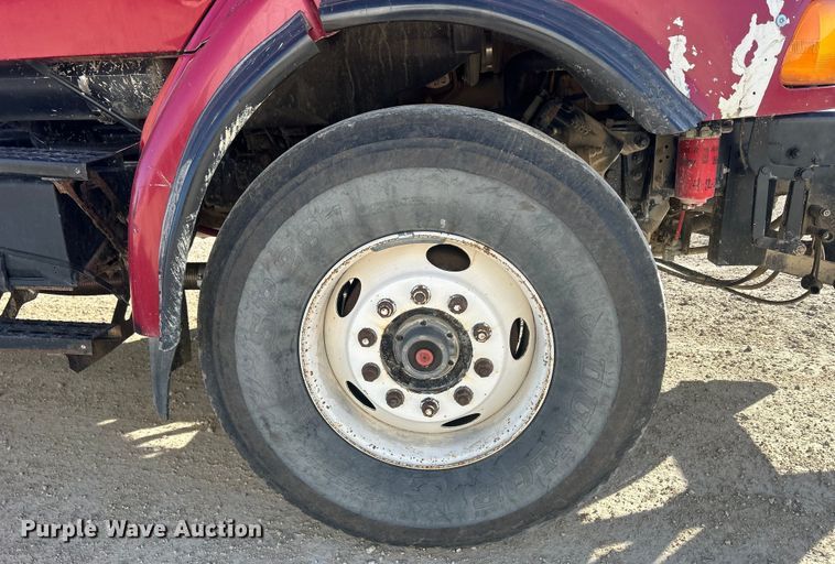 image for item MO9200 2003 Sterling LT9500 dump truck