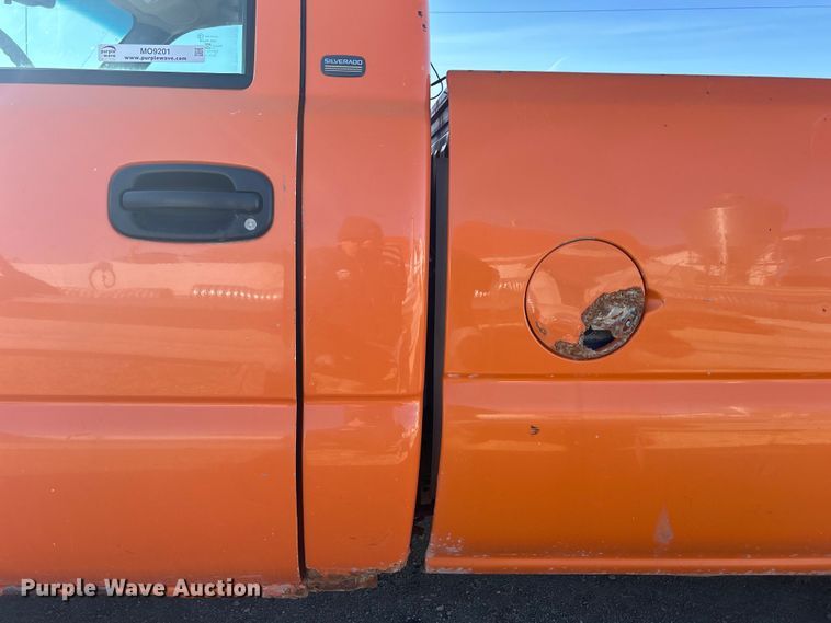 image for item MO9201 2003 Chevrolet Silverado 1500 pickup truck