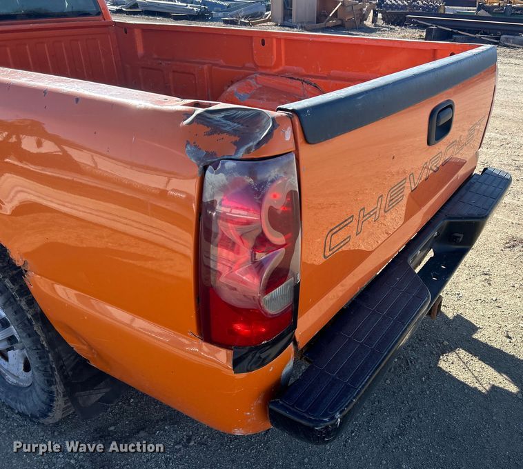 image for item MO9201 2003 Chevrolet Silverado 1500 pickup truck