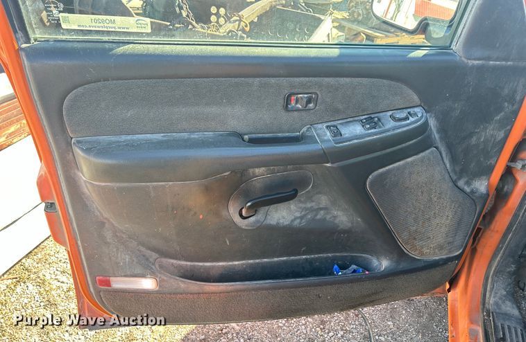 image for item MO9201 2003 Chevrolet Silverado 1500 pickup truck