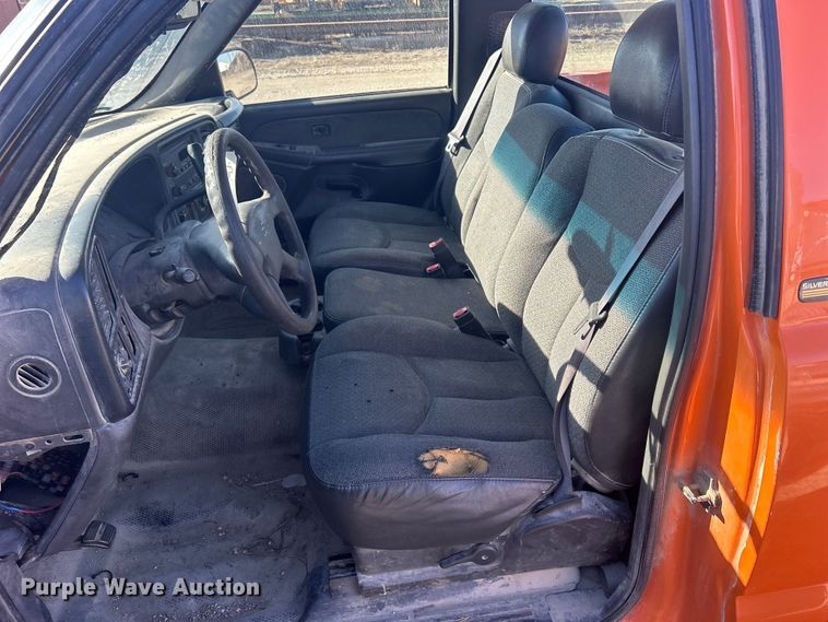 image for item MO9201 2003 Chevrolet Silverado 1500 pickup truck