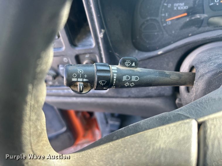 image for item MO9201 2003 Chevrolet Silverado 1500 pickup truck