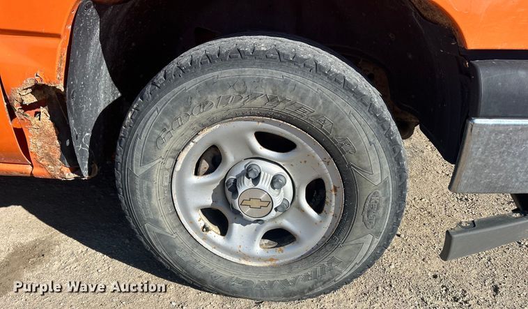 image for item MO9201 2003 Chevrolet Silverado 1500 pickup truck